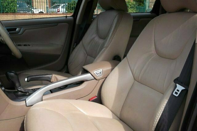 Usado Volvo XC70 210 HP (154 kW) 2004 SUV