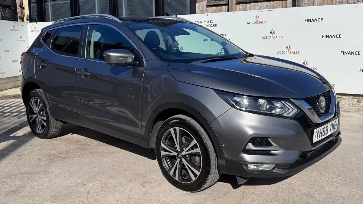 Used Nissan Qashqai N-Connecta 150 HP (110 kW) 2019 Grey SUV