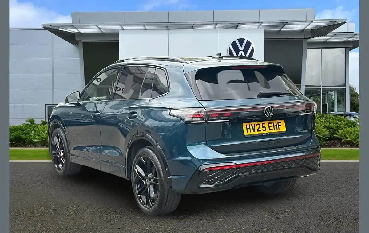 Used VW Tiguan R-line 147 HP (108 kW) 2025 Blue SUV