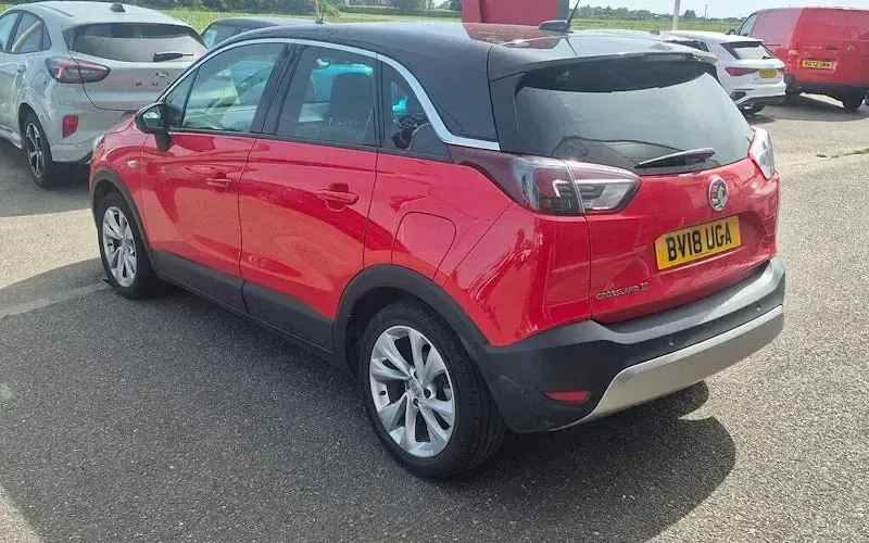 Used Vauxhall Crossland X 82 HP (60 kW) 2018 Red SUV