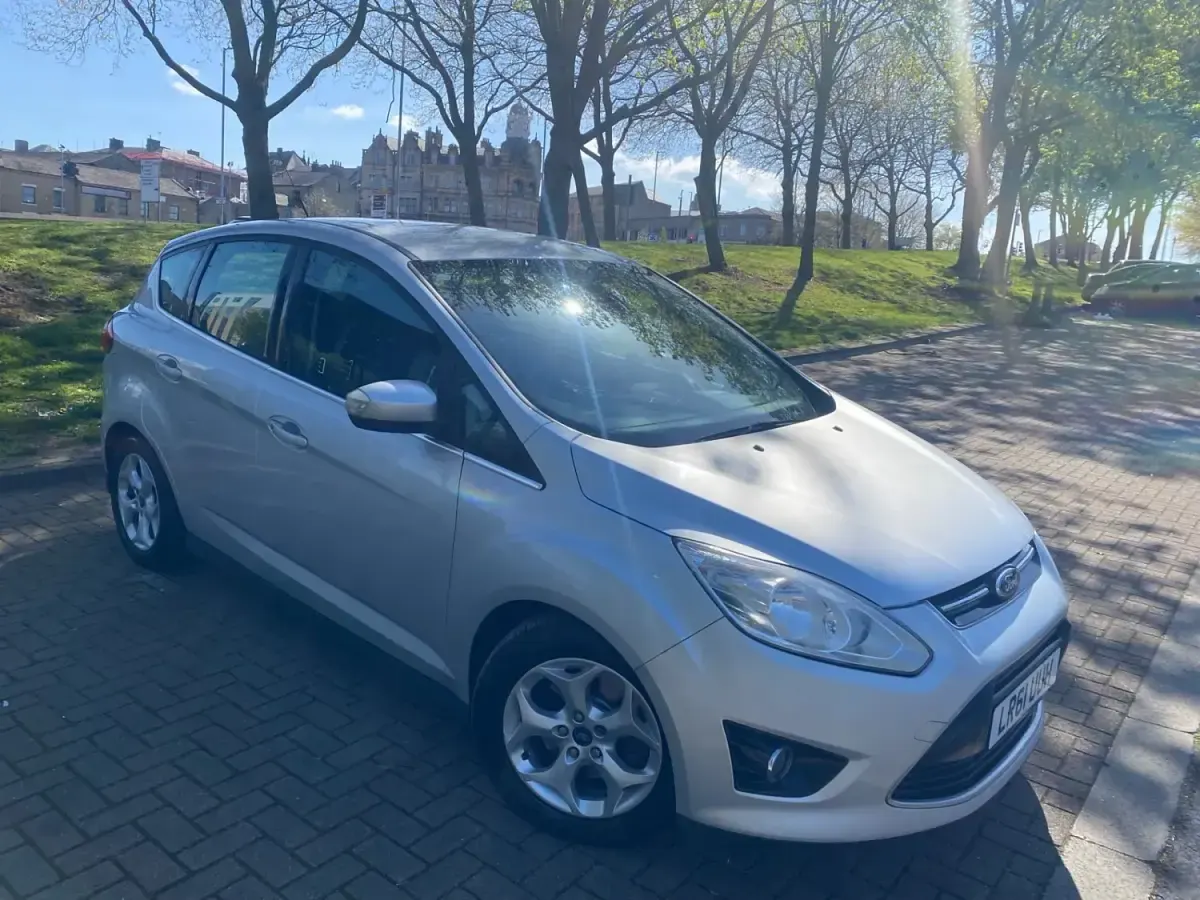 Begagnad Ford C-MAX Titanium 2011 Silver Minibuss