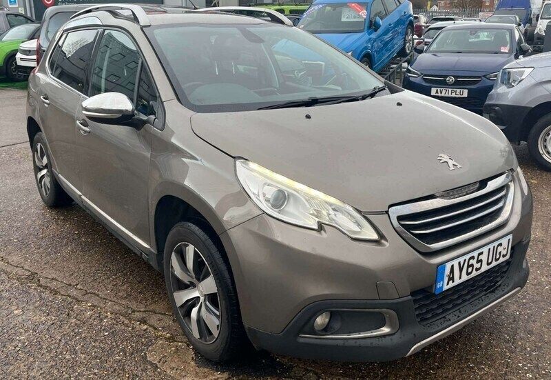 Grey Used 2015 Peugeot 2008 Allure SUV | £2,995 (Fair price) - Image 1/4
