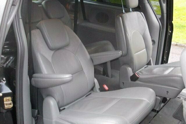 Used Chrysler Grand Voyager 148 HP (108 kW) 2006 MPV