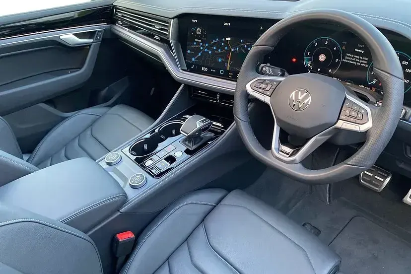 Used VW Touareg Black Edition 286 HP (210 kW) 2025 Grenadilla black SUV