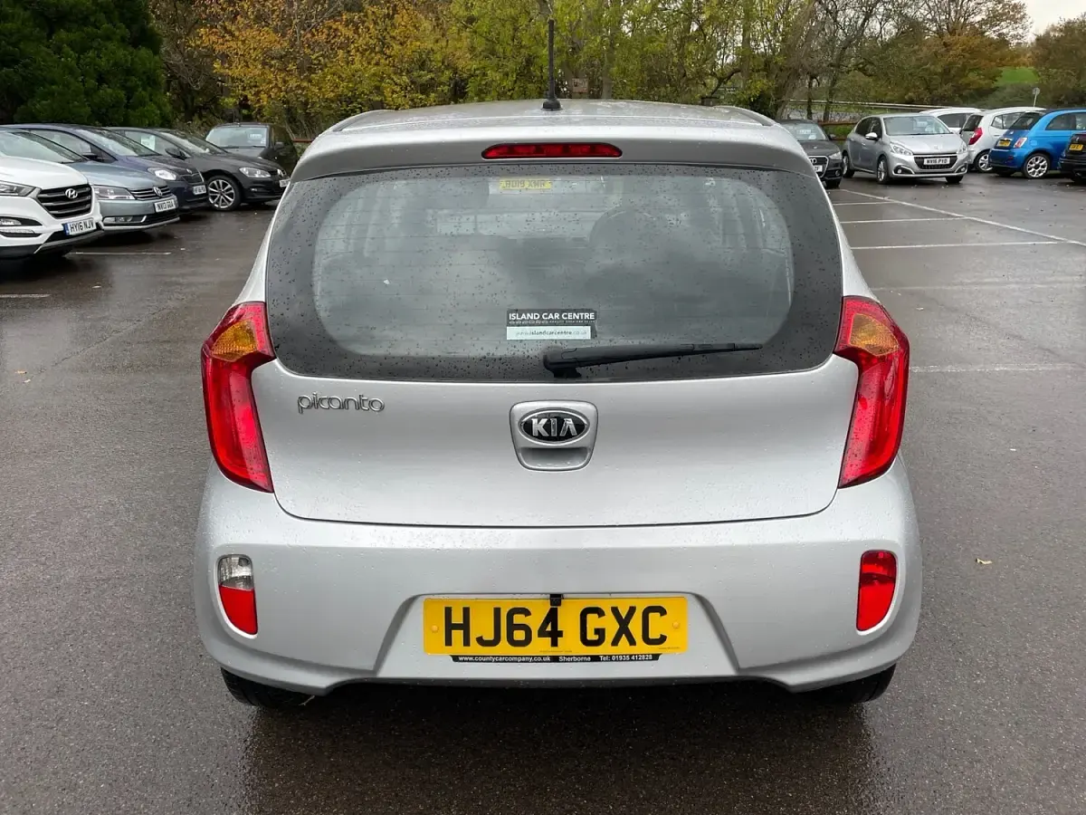 Used Kia Picanto 85 HP (62 kW) 2014 Silver Hatchback