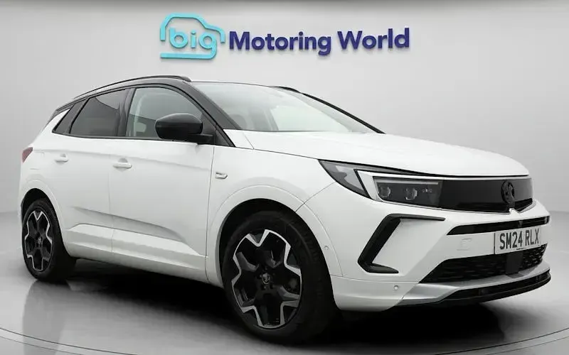 Gebraucht Vauxhall Grandland X Ultimate 131 PS (96 kW) 2024 SUV