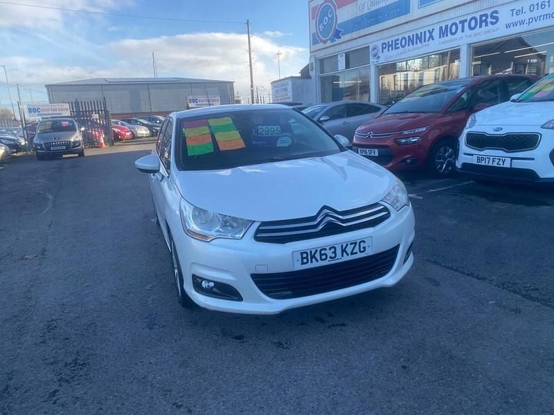Used Citroën C4 VTR Sport 90 HP (66 kW) 2013 White Hatchback