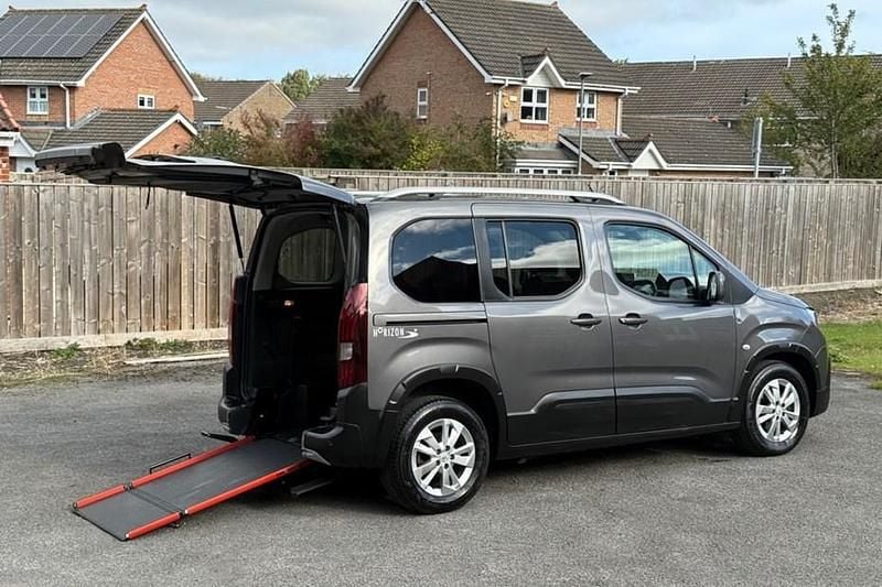 Grey Used 2019 Peugeot Rifter Allure MPV | £11,895 (Good price) - Image 1/1