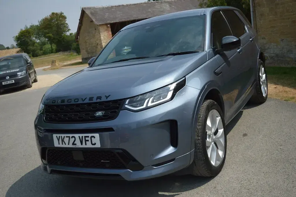 Used Land Rover Discovery Sport Urban Edition 309 HP (227 kW) 2022 Byron blue SUV