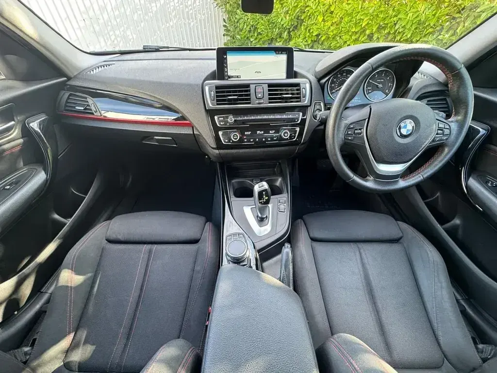 Used BMW 116 Sport Line 116 HP (85 kW) 2017 White Hatchback