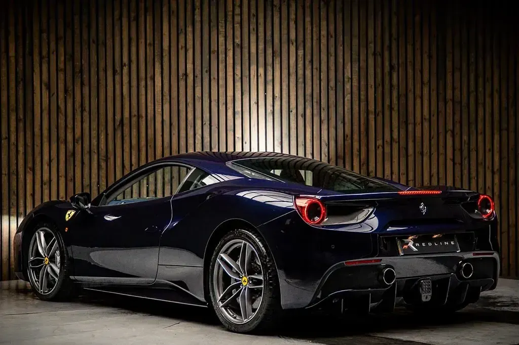 Used Ferrari 488 670 HP (492 kW) 2017 Blue Coupe
