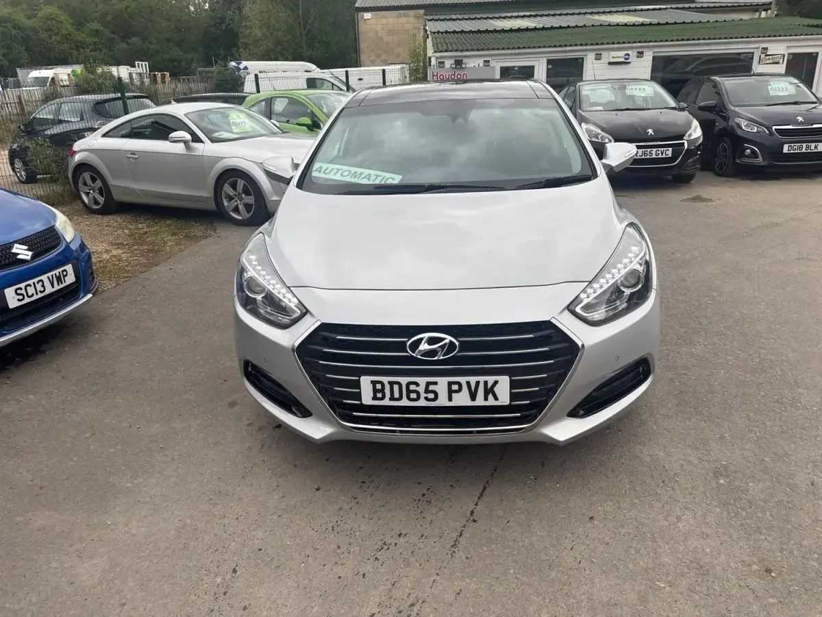 Used Hyundai i40 Premium 141 HP (103 kW) 2015 Silver Sedan