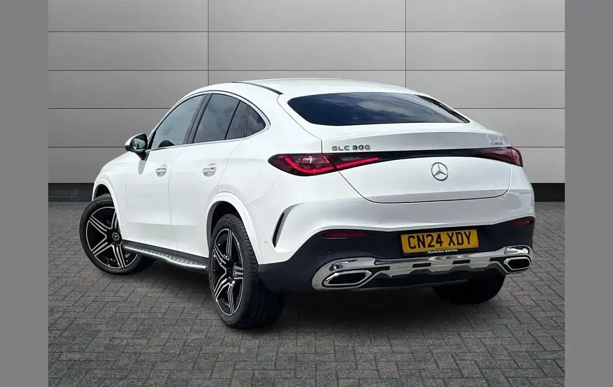 Used Mercedes GLC300 AMG Line Premium 254 HP (186 kW) 2024 White SUV