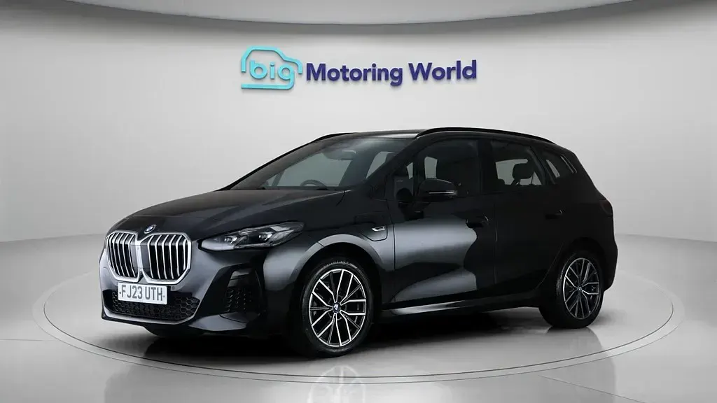 Usado BMW 225 M Sport 245 HP (180 kW) 2023 Preto Monovolume