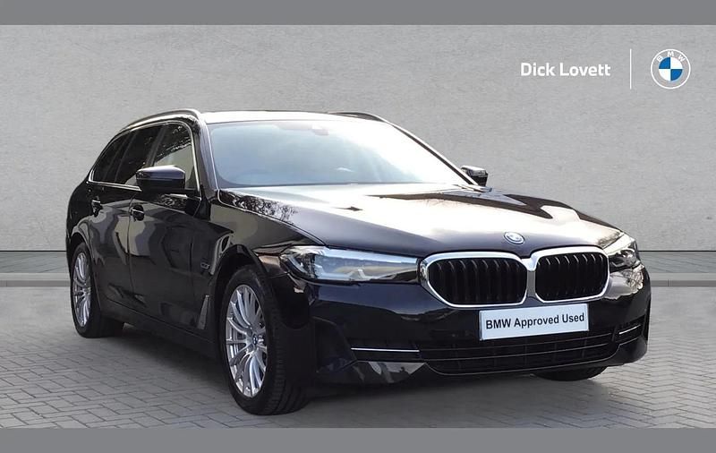 Used BMW 530e Comfort Edition 288 HP (211 kW) 2023 Black Estate
