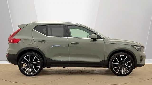 Usado Volvo XC40 Ultra 161 HP (118 kW) 2025 SUV