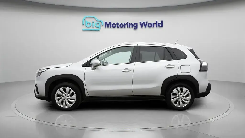 Usado Suzuki SX4 S-Cross 129 HP (94 kW) 2024 Prateado SUV