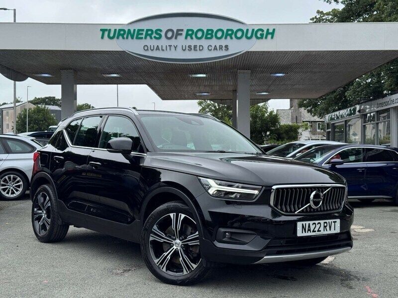 Black Used 2022 Volvo XC40 Inscription SUV | £28,000 (A bit pricey) - Image 1/4