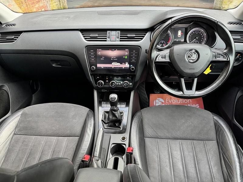 Used Skoda Octavia SE L 150 HP (110 kW) 2018 Blue Estate