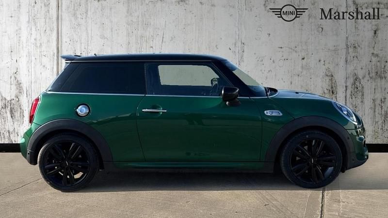 Used Mini Cooper S Comfort 192 HP (141 kW) 2020 British racing green iv Hatchback