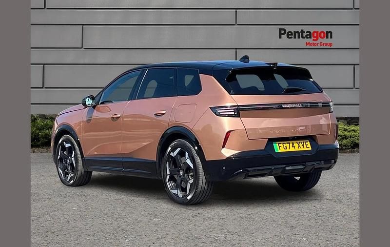 Used Vauxhall Grandland Ultimate 157 kW (214 HP) 2024 Brown SUV