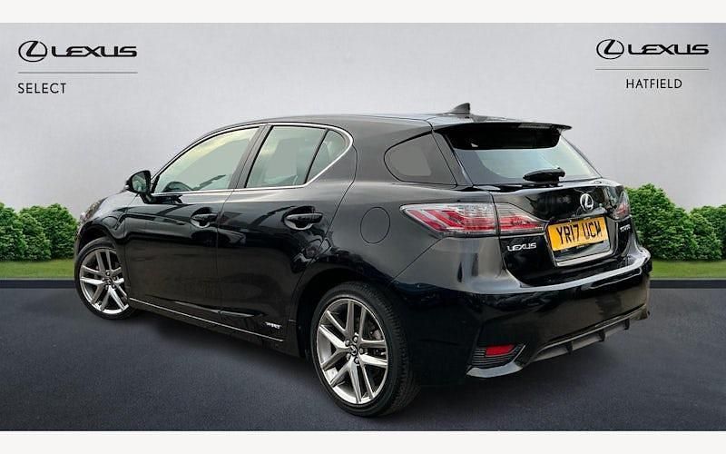 Used Lexus CT200h Executive Line 136 HP (100 kW) 2017 Hatchback