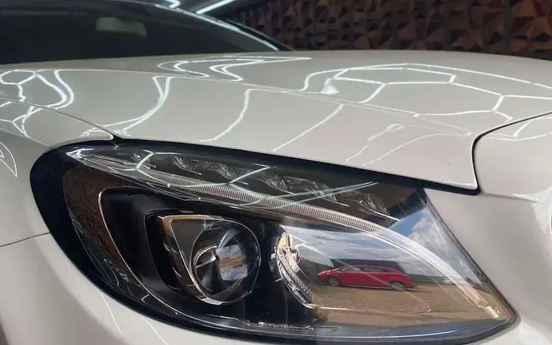 Used Mercedes C200 Premium 136 HP (100 kW) 2018 White Sedan