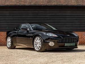 Black Used 2005 Aston Martin Vanquish Coupe | £104,950 - Image 1/4