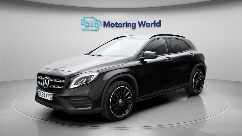 Used Mercedes GLA180 AMG line 122 HP (89 kW) 2019 Black SUV