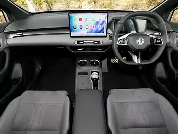 New MG MG4 EV 319 kW (435 HP) 2026 Metallic  cosmic silver Hatchback
