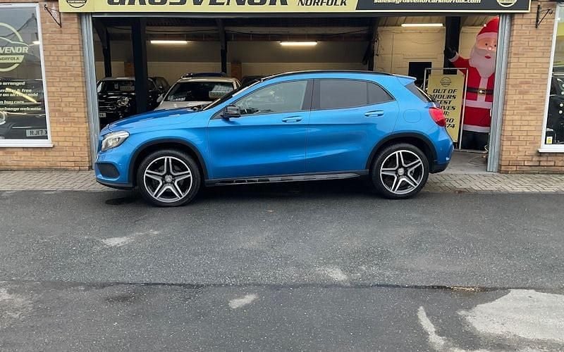 Used Mercedes GLA220 AMG line 177 HP (130 kW) 2015 Blue SUV