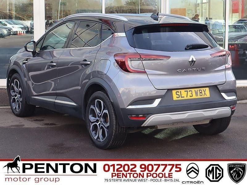 Used Renault Captur Techno 160 HP (117 kW) 2023 Grey SUV