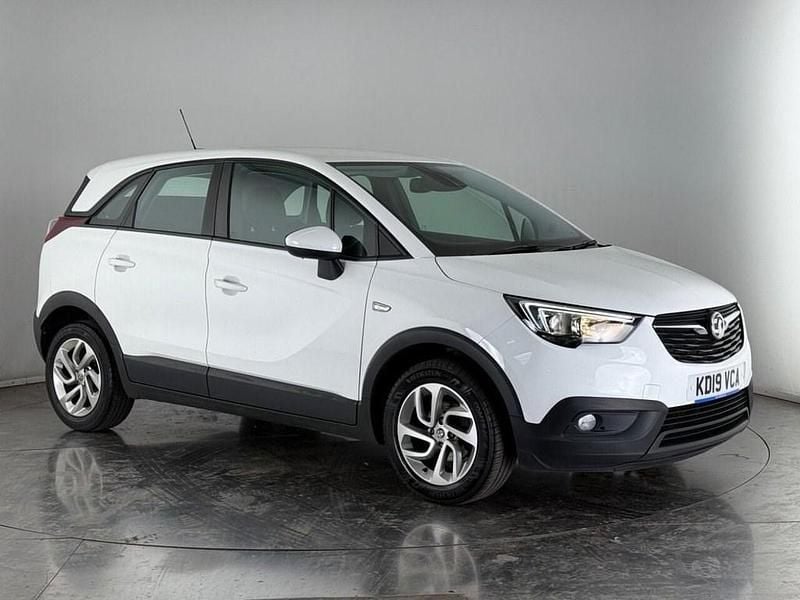 White Used 2019 Vauxhall Crossland X S SUV | £7,100 (Fair price) - Image 1/3