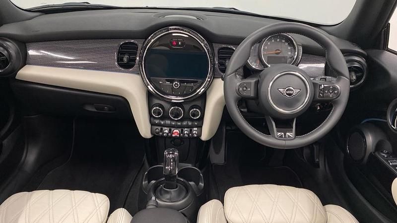 Used Mini Cooper Exclusive 134 HP (98 kW) 2023 Black Hatchback