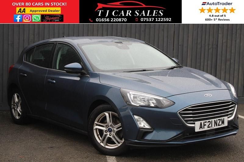 Used Ford Focus Zetec 125 HP (91 kW) 2021 Blue Hatchback