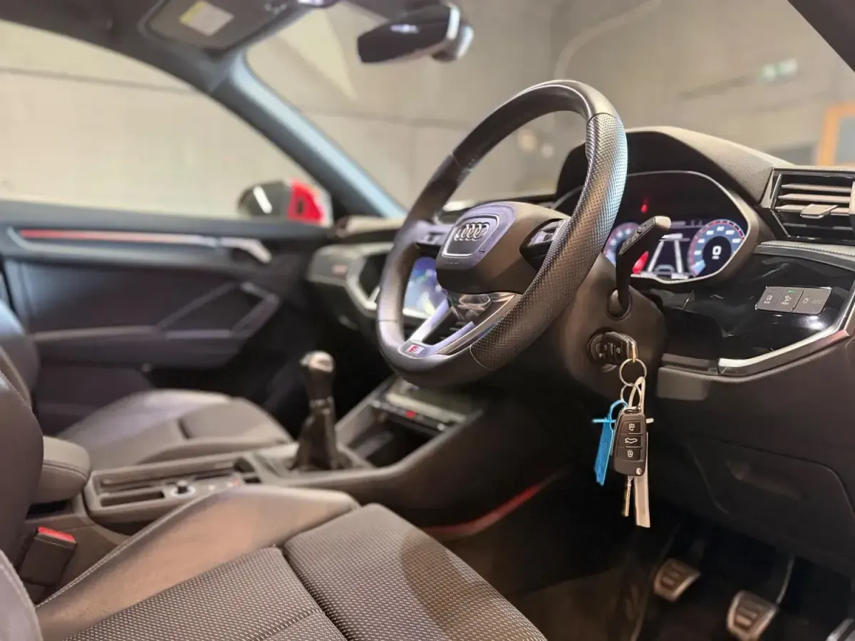 Used Audi Q3 S-Line 150 HP (110 kW) 2019 Red SUV