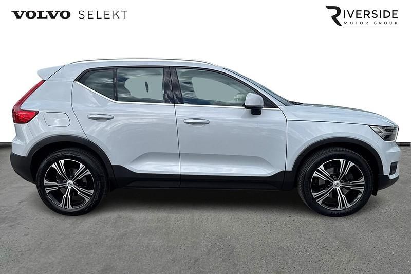 Used Volvo XC40 Inscription 2021 Silver SUV