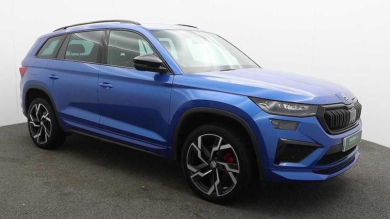 Race blue metallic Used 2023 Skoda Kodiaq vRS SUV | £34,990 (Expensive) - Image 1/4