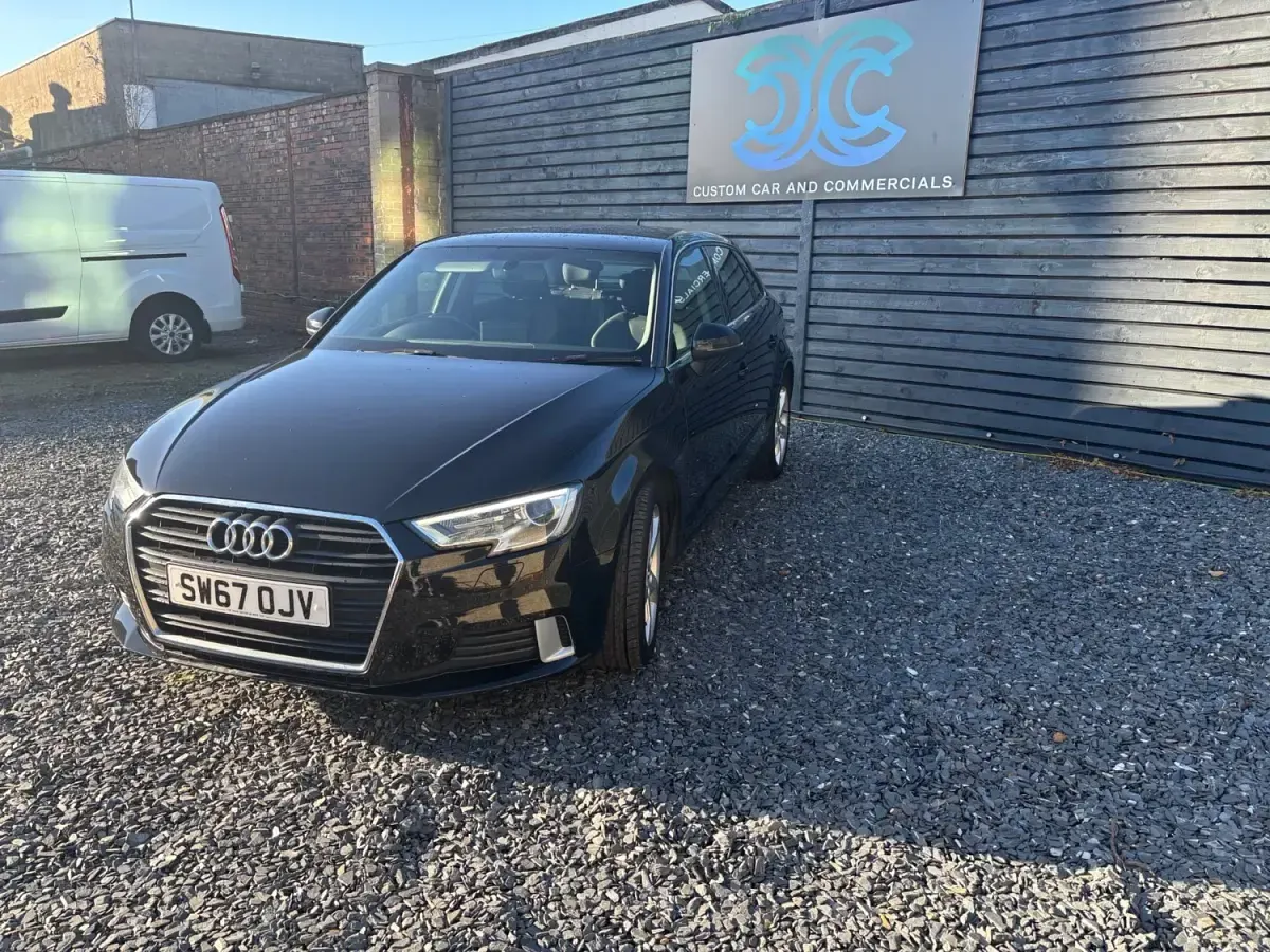 Używany Audi A3 Sport 150 KM (110 kW) 2018 Czarny Sedan/Limuzyna