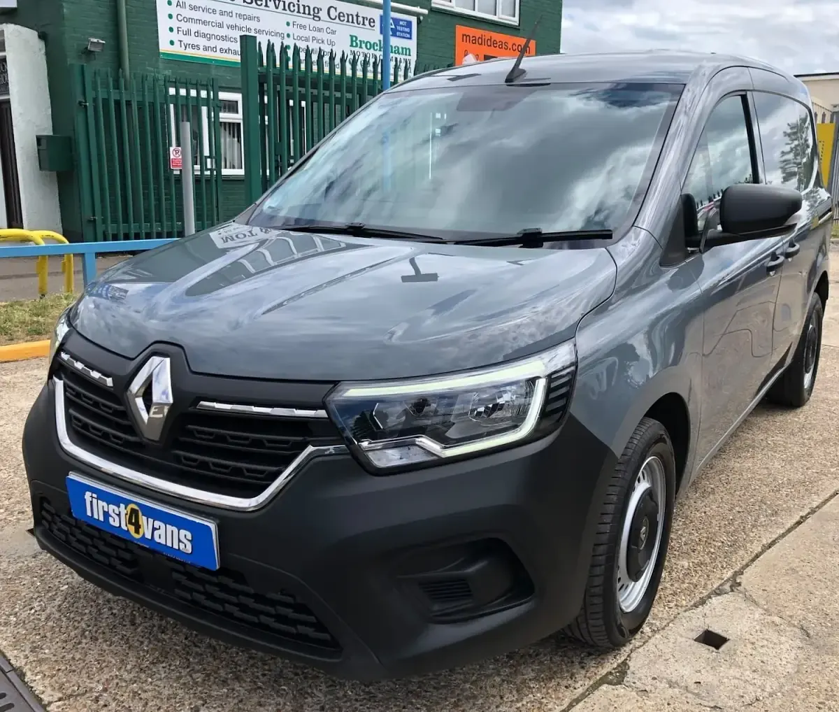 Used Renault Kangoo 2023 Grey MPV