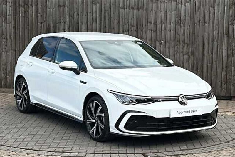 Used 2024 VW Golf VIII R-line | £25,899 (A bit pricey) - Image 1/4