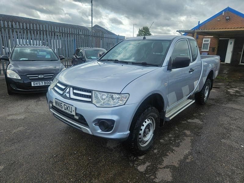 Silver Used 2016 Mitsubishi L200 Pickup | £6,995 (Fair price) - Image 1/4