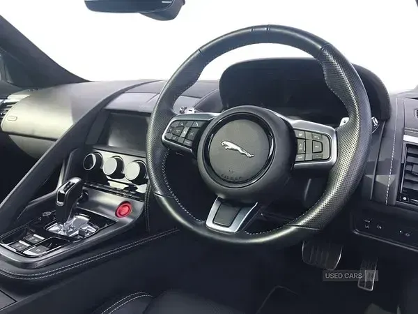 Używany Jaguar F-Type R-Dynamic 2022 Czarny Coupe