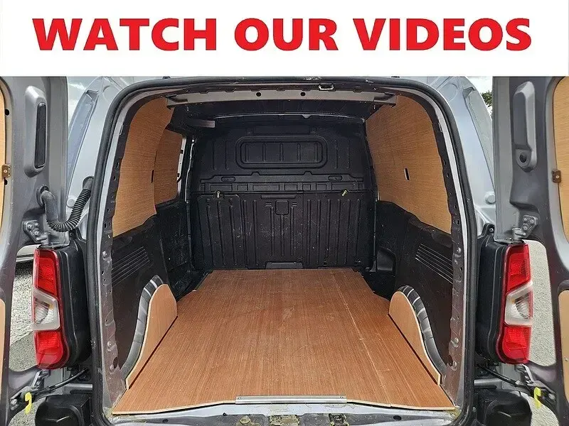 Used Vauxhall Combo 100 HP (73 kW) 2023 Grey MPV
