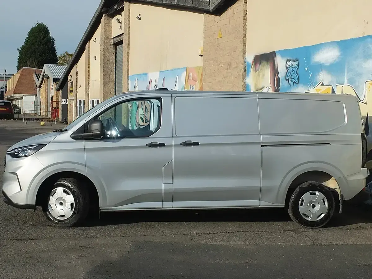 Used Ford Transit Custom Trend 110 HP (80 kW) 2024 Silver Van