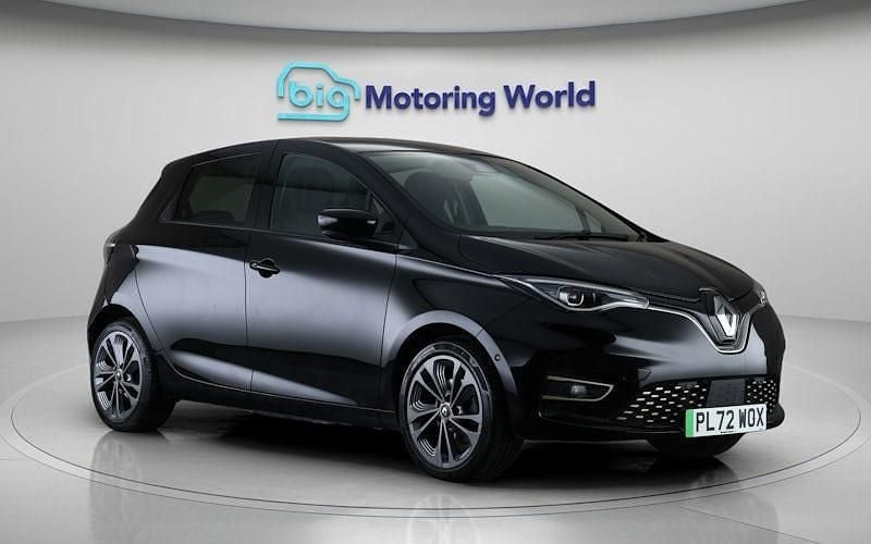 Used Renault Zoe Iconic 100 kW (136 HP) 2024 Hatchback