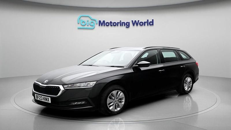 Used Skoda Octavia SE Technology 150 HP (110 kW) 2023 Black Estate