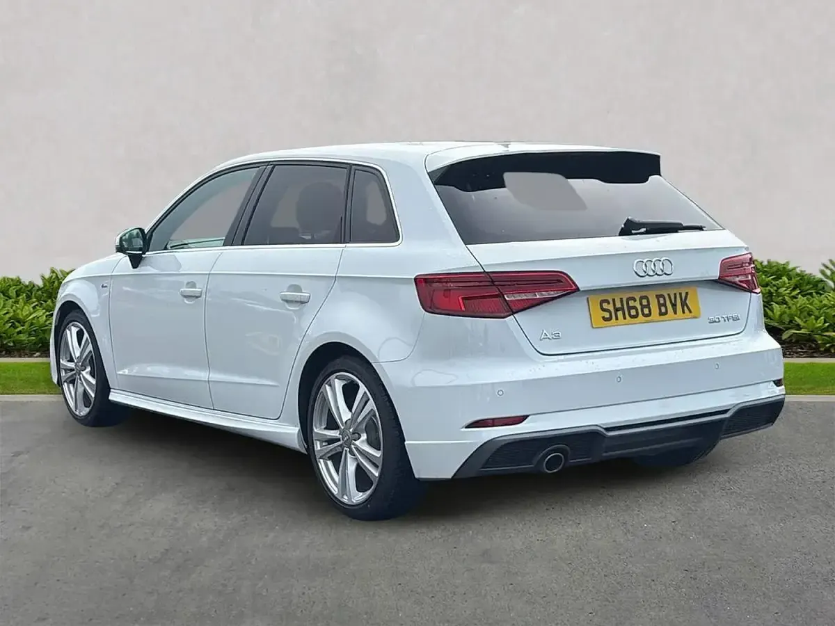 Used Audi A3 S-Line 116 HP (85 kW) 2018 White Sedan