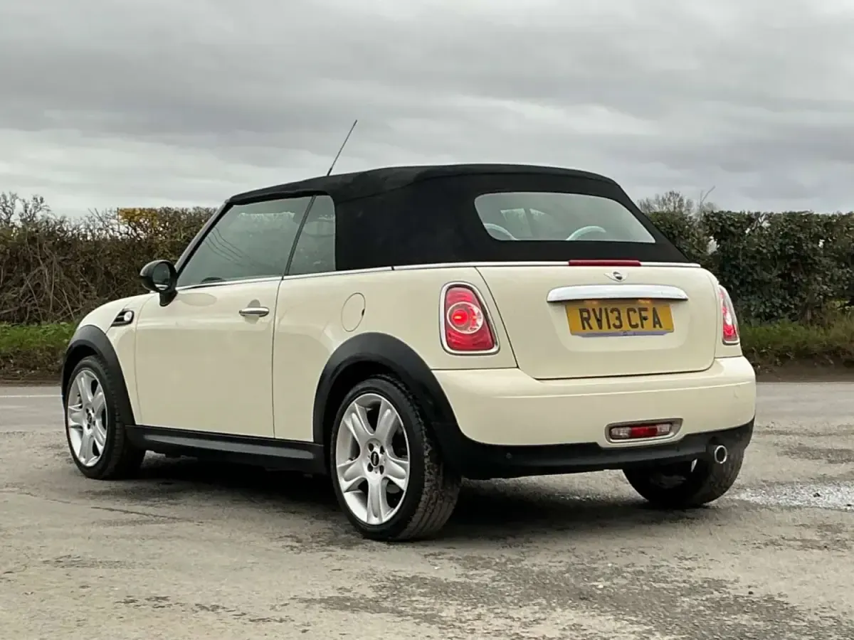 Usado Mini ONE 98 CV (72 kW) 2013 Blanco Utilitario