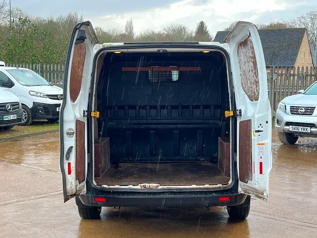 Used Ford 300 2020 White Van